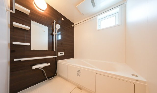 バス・シャワールーム　※参考写真となります。現状優先です。