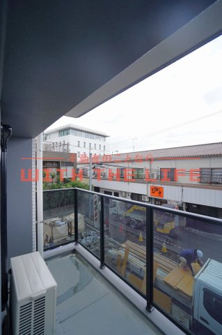 バルコニー　開放的で明るい空間を演出してくれるバルコニーです