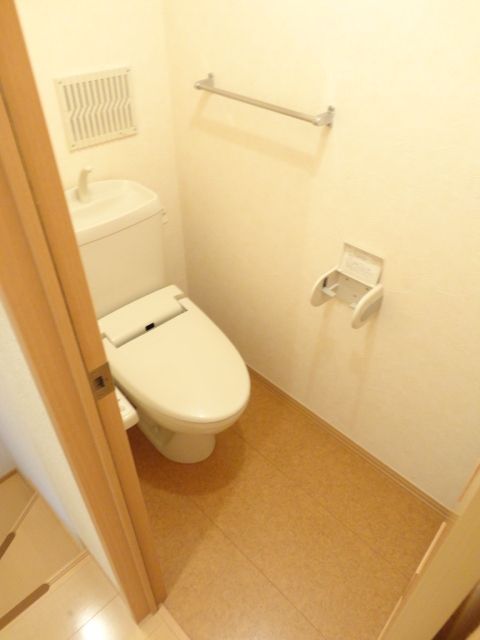 トイレ　別号室参照