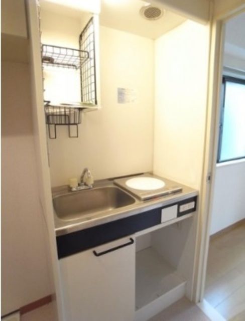 キッチン　キッチン　※他号室参考写真です