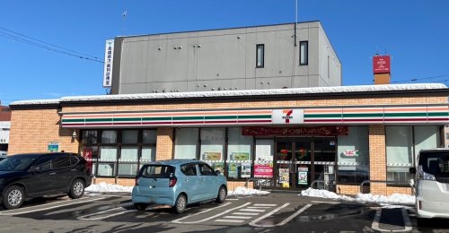 コンビニ　セブンイレブン 釧路北大通店（コンビニ）まで195m