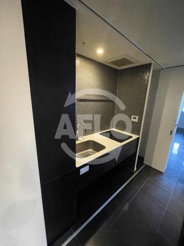 キッチン　ザ・タワー大阪レジデンス　キッチン