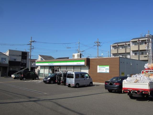 コンビニ　ファミリーマート（コンビニ）まで474m