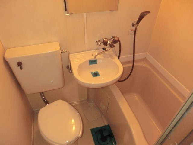 バス・シャワールーム