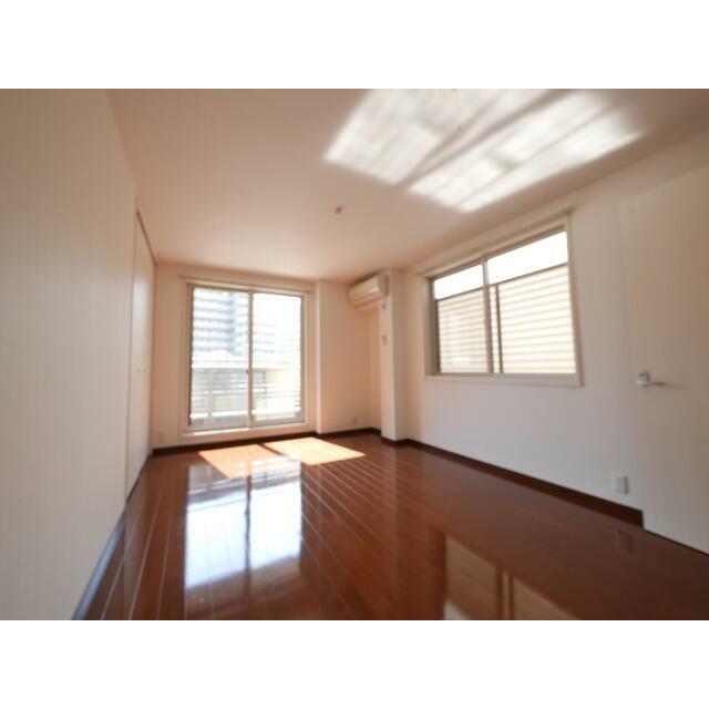 居室・リビング　角部屋２面採光