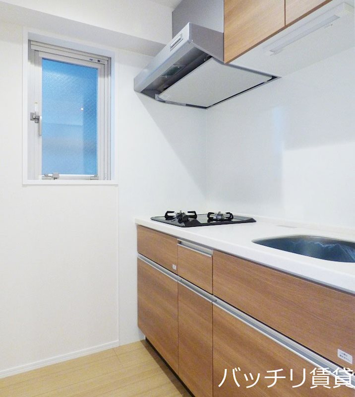 キッチン　同型タイプの為、現状を優先いたします。