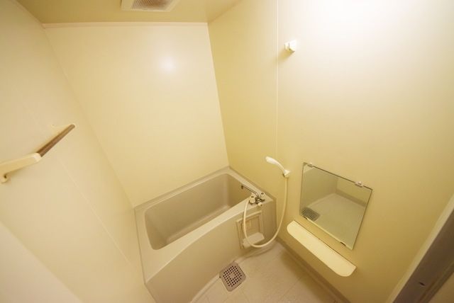 バス・シャワールーム　バストイレ別がいいですね