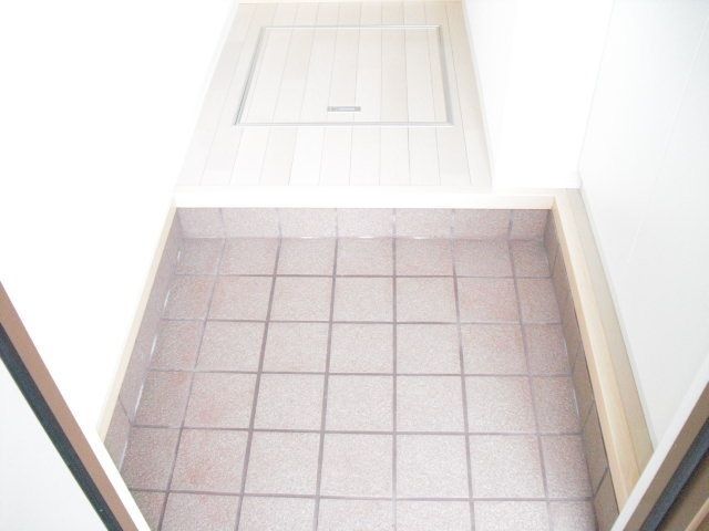 玄関　玄関も広々☆