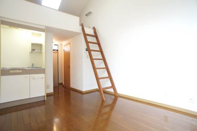 居室・リビング　別号室写真