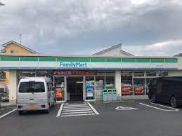 コンビニ　ファミリーマート栗東小平井店（コンビニ）まで467m