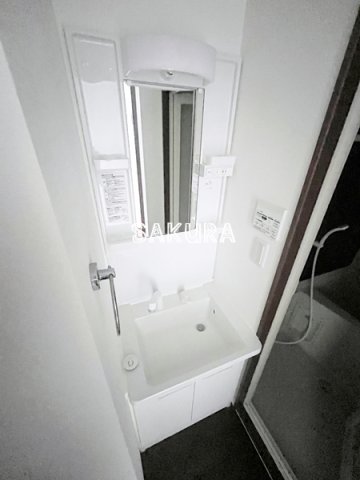 洗面設備　身支度に欠かせない独立洗面台♪