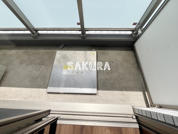 バルコニー　開放的で明るい空間を演出してくれるバルコニーです♪