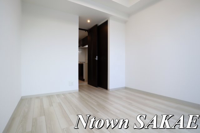 居室・リビング　こちらのリビングで趣味の時間をお楽しみください