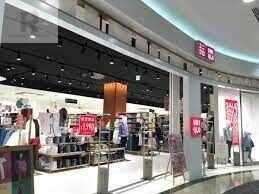 ショッピングセンター　ユニクロイオンモール鶴見緑地店（ショッピングセンター）まで563m