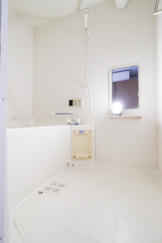 バス・シャワールーム　図面と現状に相違がある場合には現状を優先