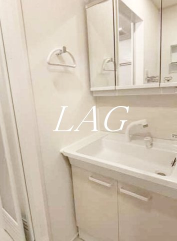 洗面設備　独立洗面台です。