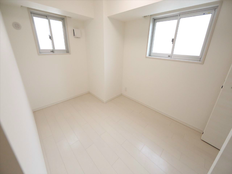 その他　洋室5.1帖　2面採光　クローゼット付