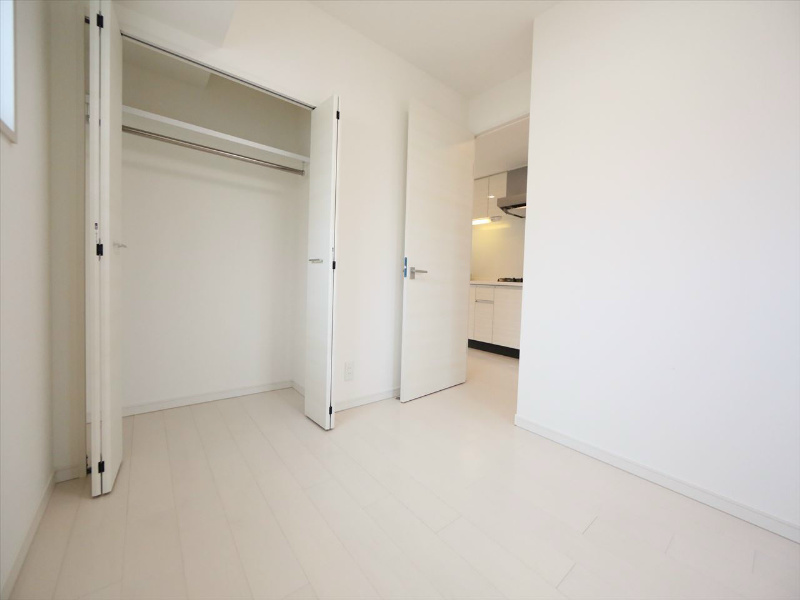 収納　洋室5.1帖　クローゼット付（収納充実してます）