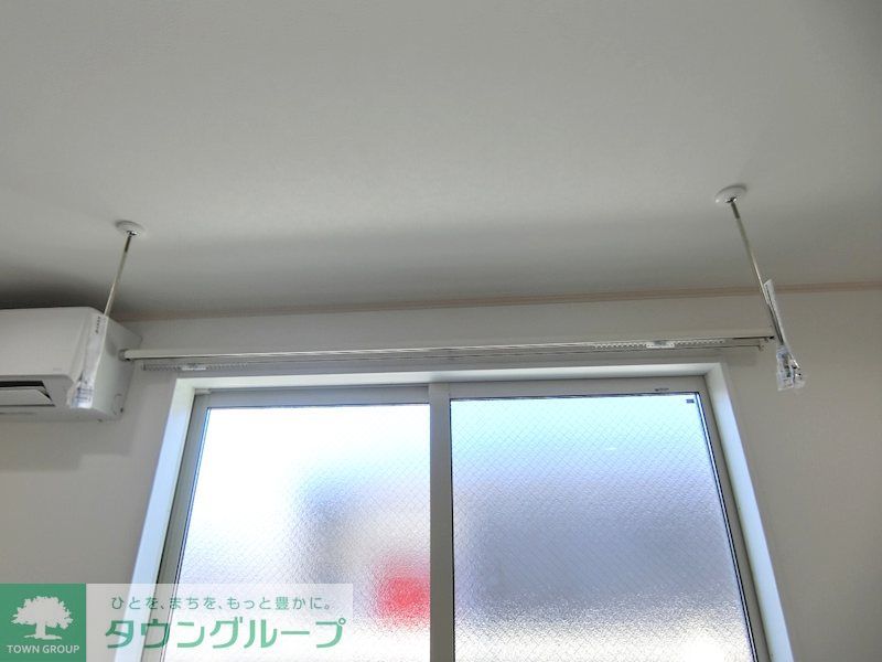 その他　雨の日も安心、室内物干し付き！