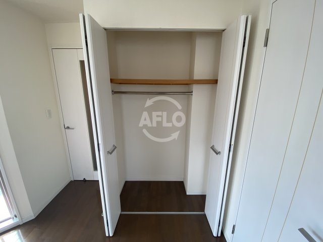 収納　ジュネーゼグラン天満　クローゼット