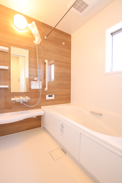 バス・シャワールーム　浴室