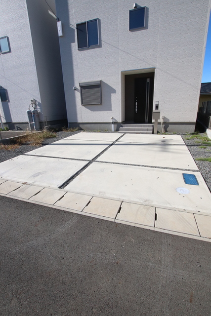 駐車場　１台付無料