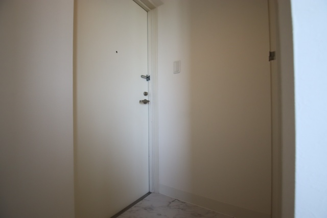 玄関　※別室の参考写真の為、現況優先です。