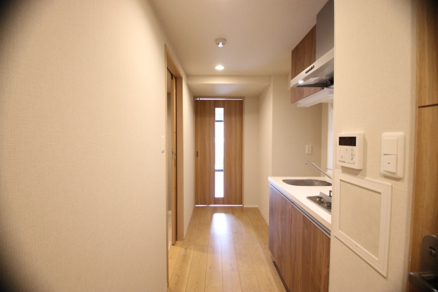 玄関　※別室の参考写真の為、現況優先です。