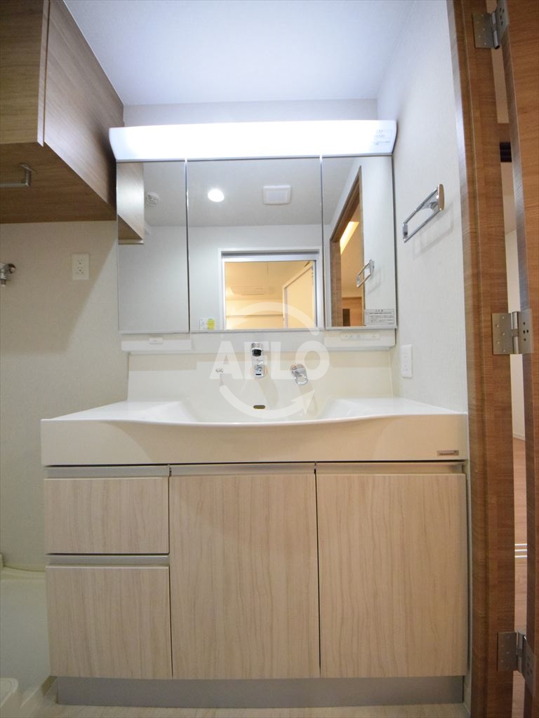 洗面設備　Lavart森ノ宮　独立洗面台