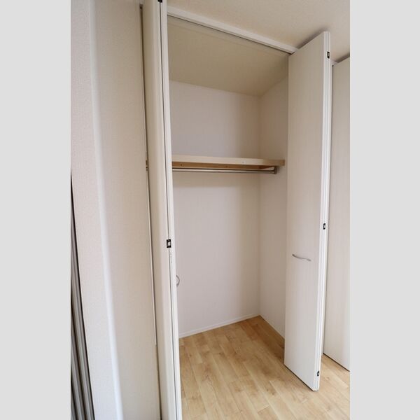 収納　洋室クローゼット