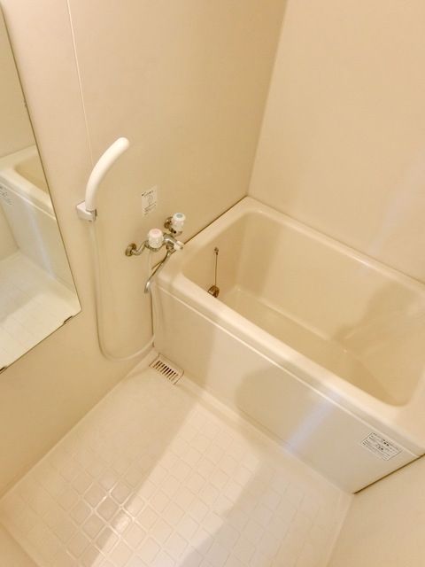 バス・シャワールーム　☆ゆったりバスタイム☆