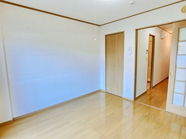 居室・リビング　☆綺麗なフローリングのお部屋です☆