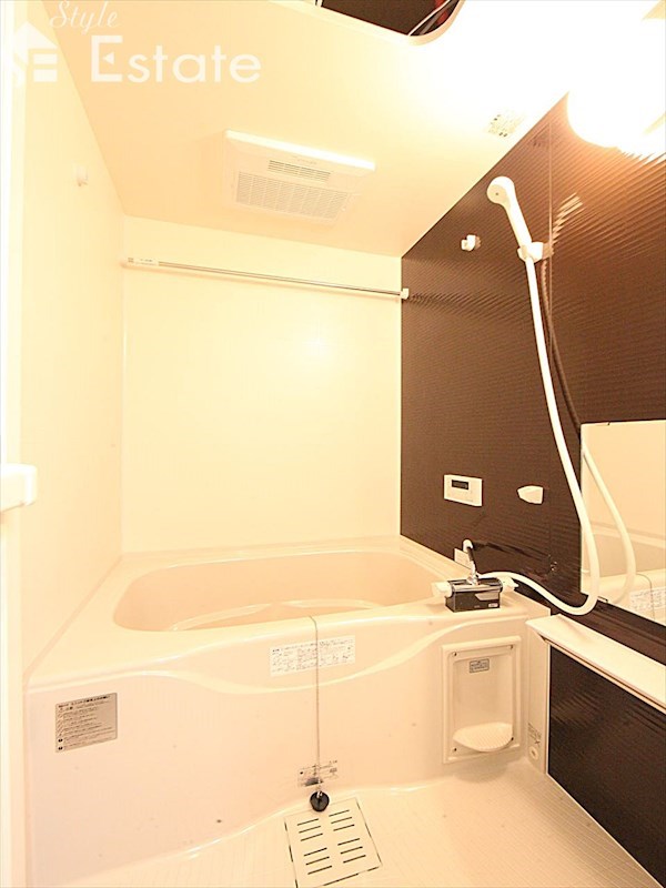 バス・シャワールーム　バスルーム