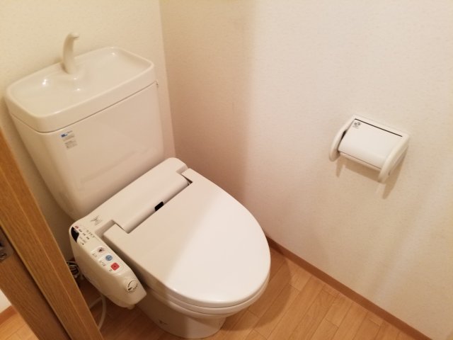 トイレ　シンプルで使いやすいトイレです