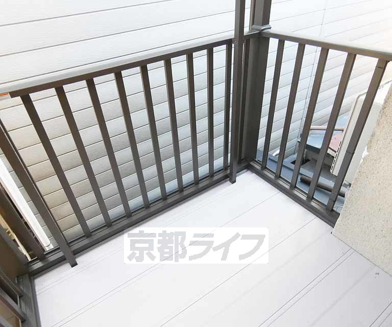 バルコニー　屋根つきのバルコニーです