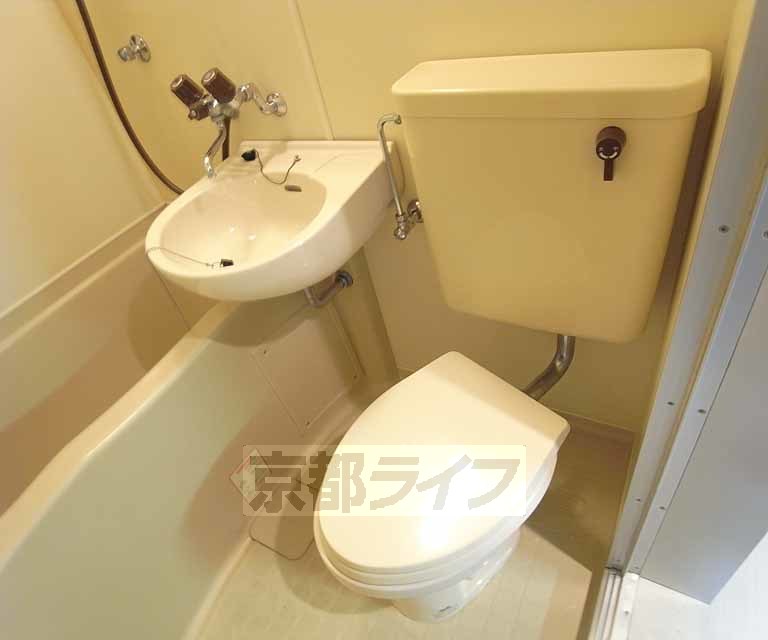 トイレ　きれいなトイレです