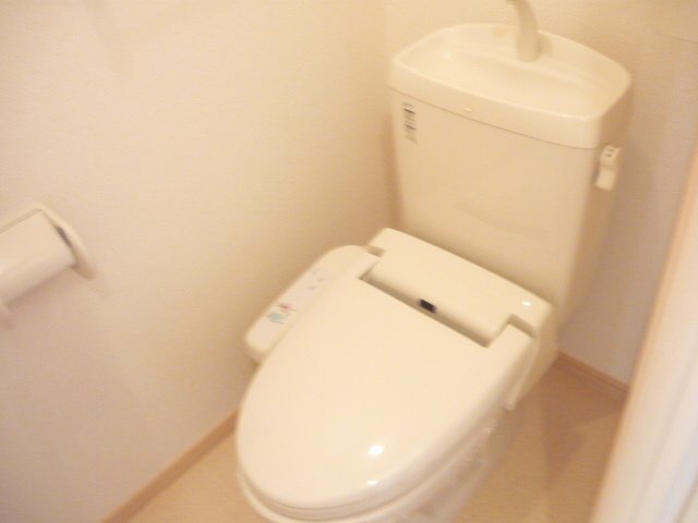 トイレ　シンプルで使いやすいトイレです