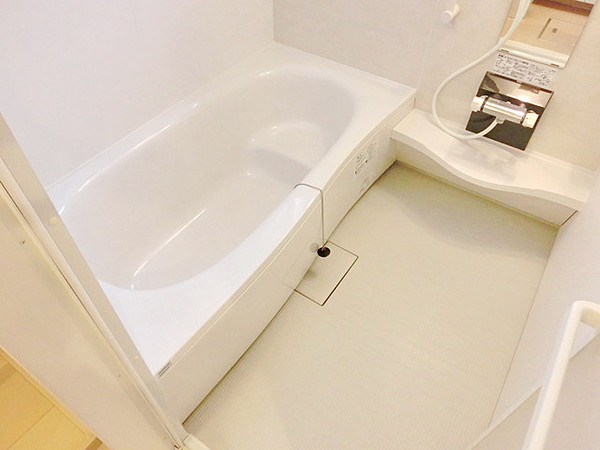 バス・シャワールーム　別部屋参考写真