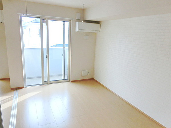 居室・リビング　別部屋参考写真