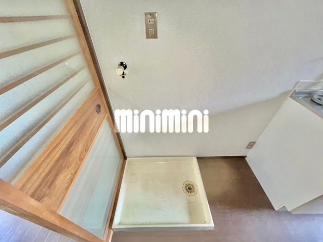 玄関　シューズボックスもあり便利