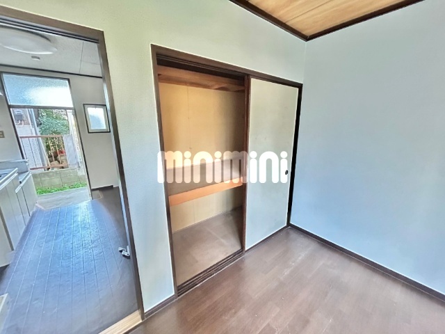 収納　押入れは１間分