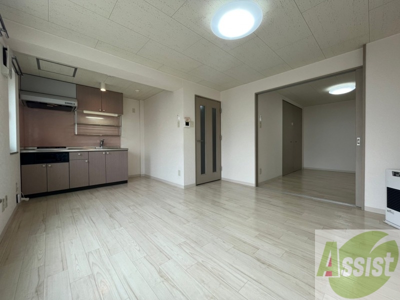 居室・リビング　広くてキレイなお部屋が広がっていて、充実した生活が送れそう。