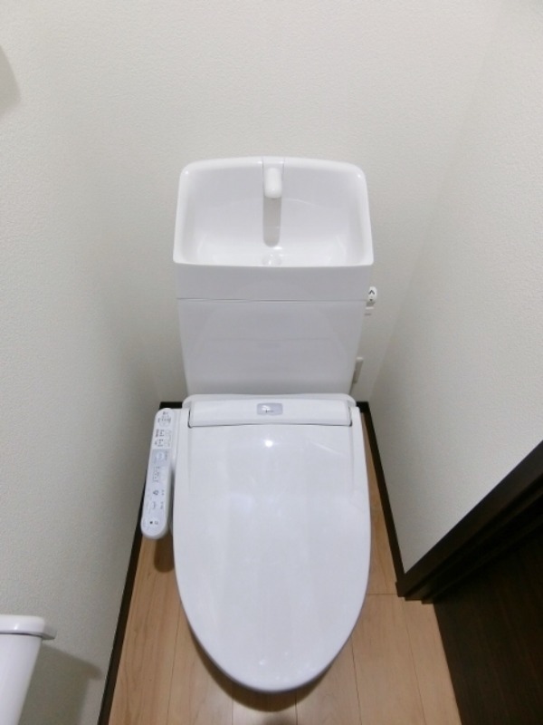 トイレ　図面と現状に相違がある場合には現状を優先