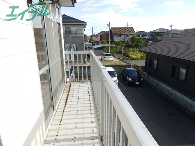 バルコニー　同型反転タイプ写真