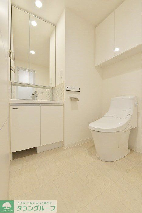 トイレ　カラータイプ異なります