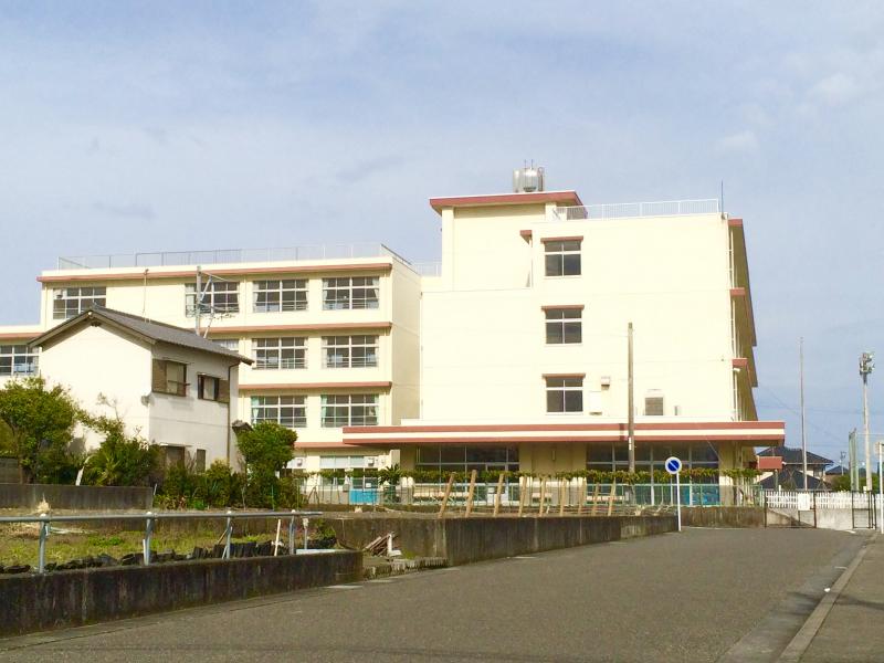 小学校　稲沢市立大里東小学校（小学校）まで1152m