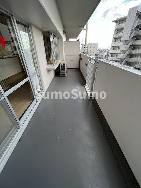 バルコニー　バルコニーがあります