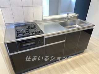 キッチン　２口ガスコンロ・グリル付きシステムキッチン