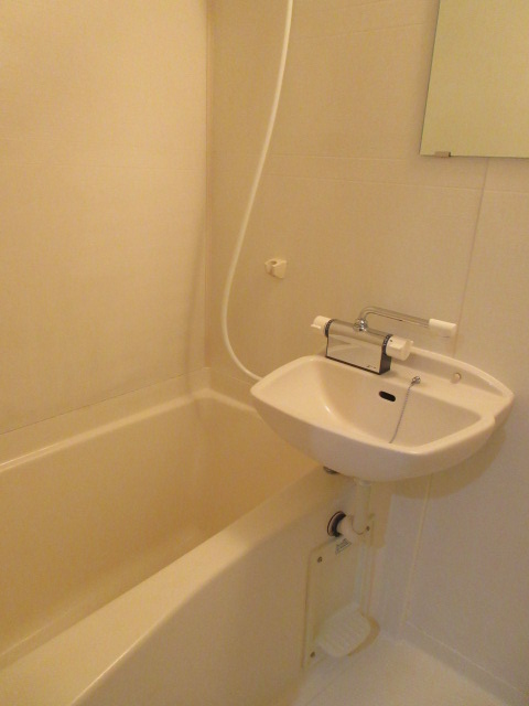 バス・シャワールーム　2017年11月撮影※現況を優先いたします。