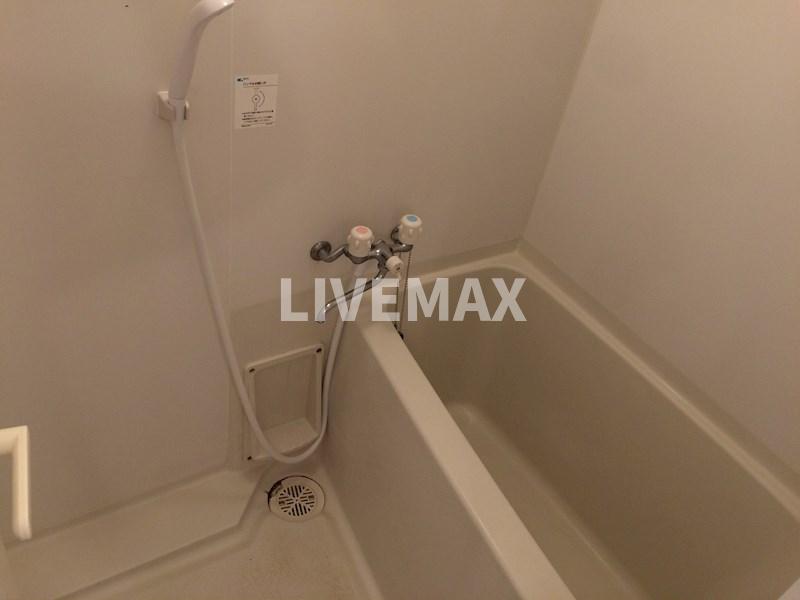 バス・シャワールーム　※別部屋のお写真になります